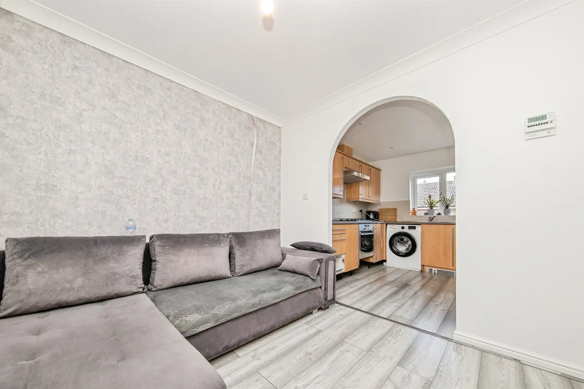 Flat Prentice Way in Ipswich