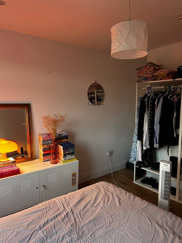 Room Upper Clapton Road in Greater London