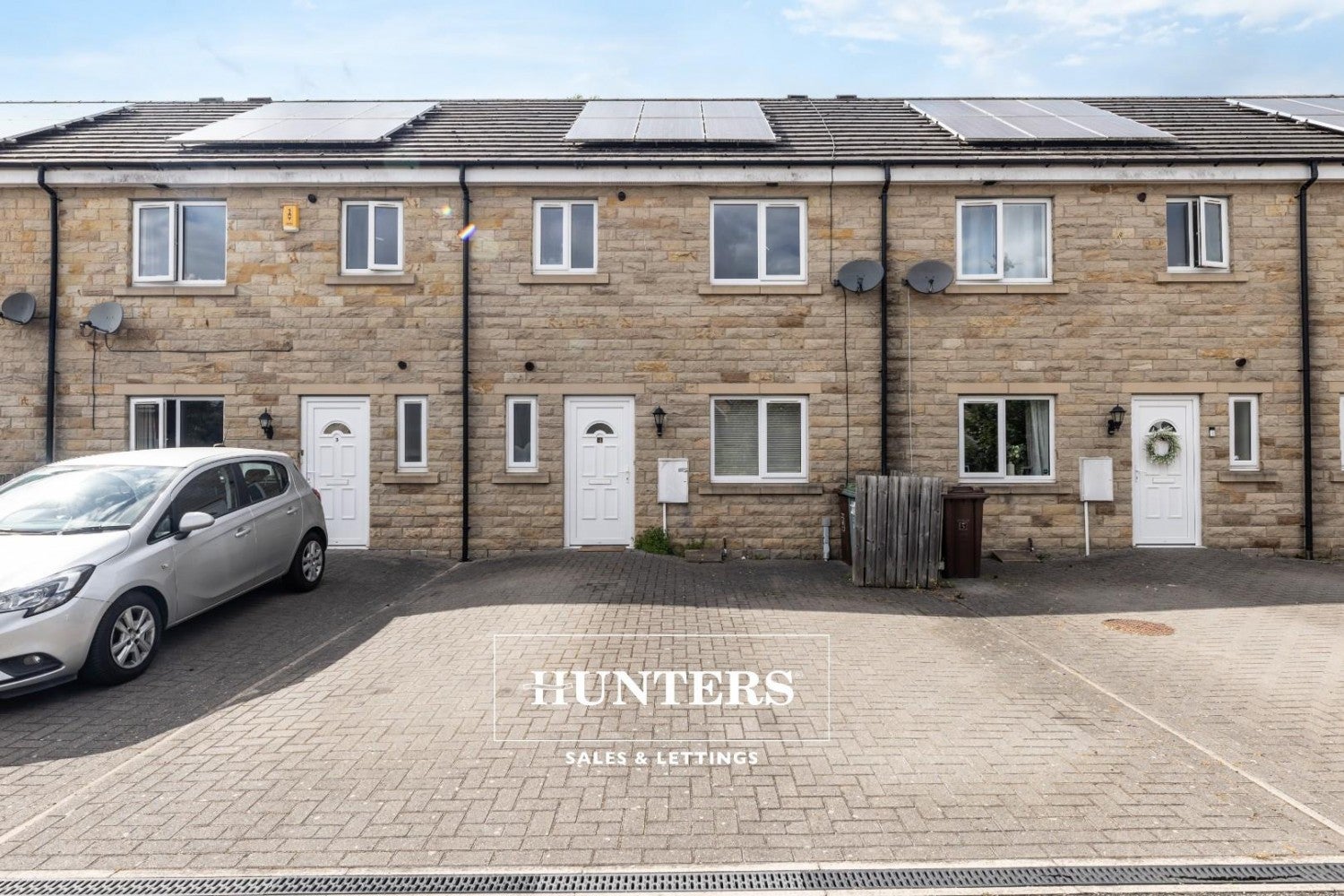 House Lo Lane in Wakefield