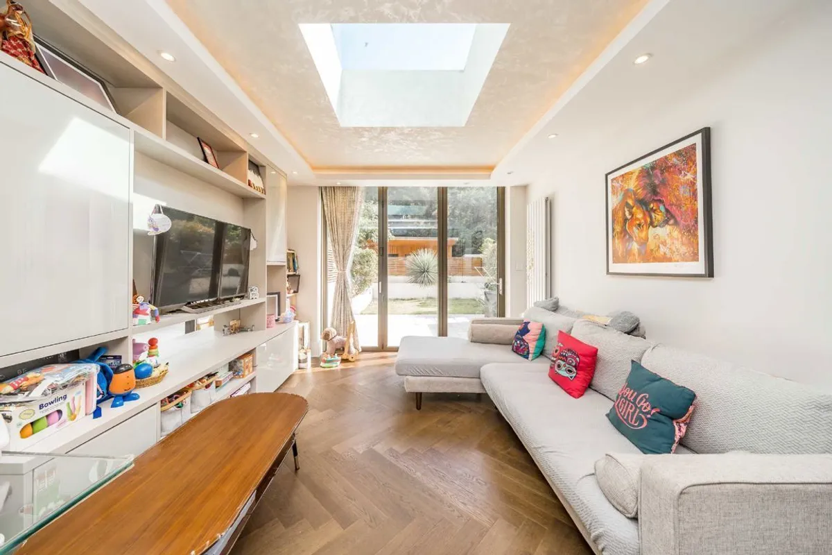 Flat Balham Park Road in Greater London