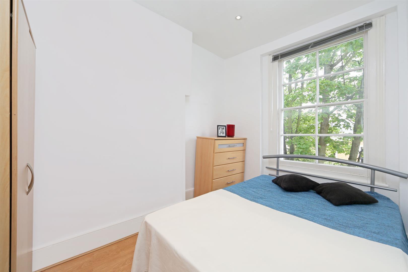 Flat St Petersburgh Place in City of Westminster