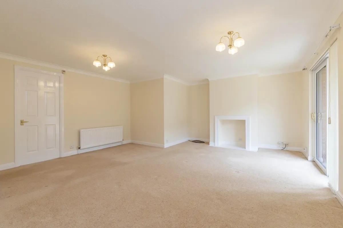 Flat Four Winds Court in Hartlepool