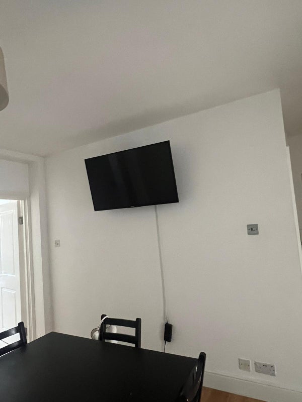 Room Lupus Street in City of Westminster