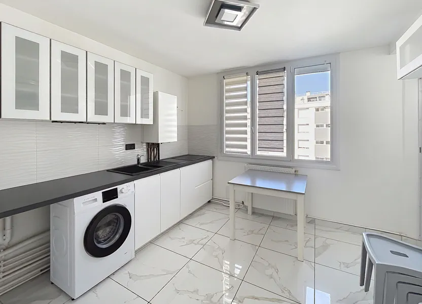 Flat Rue Mozart in Bourg-lès-Valence