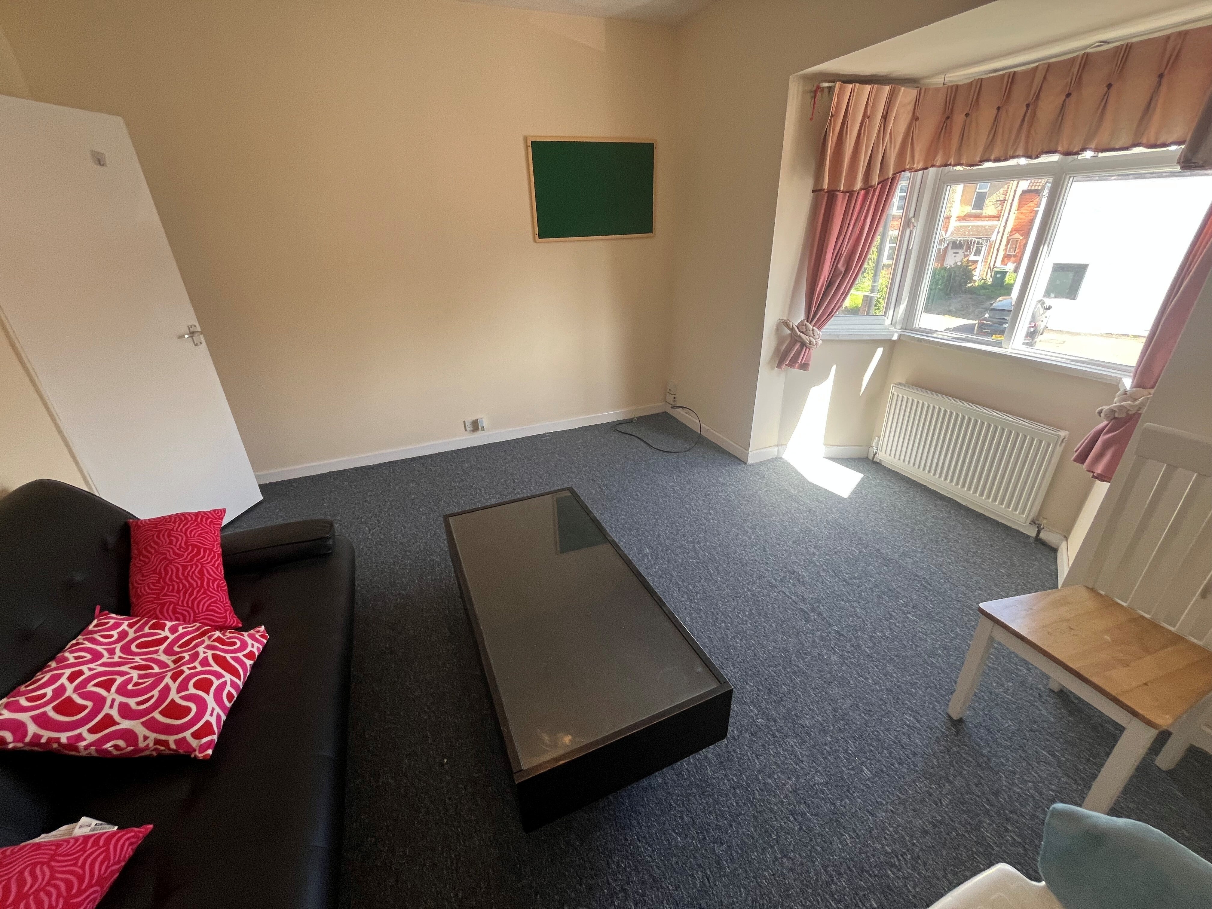 Flat Winchester Road in Southampton