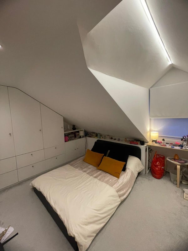 Room Shorrolds Road in Greater London