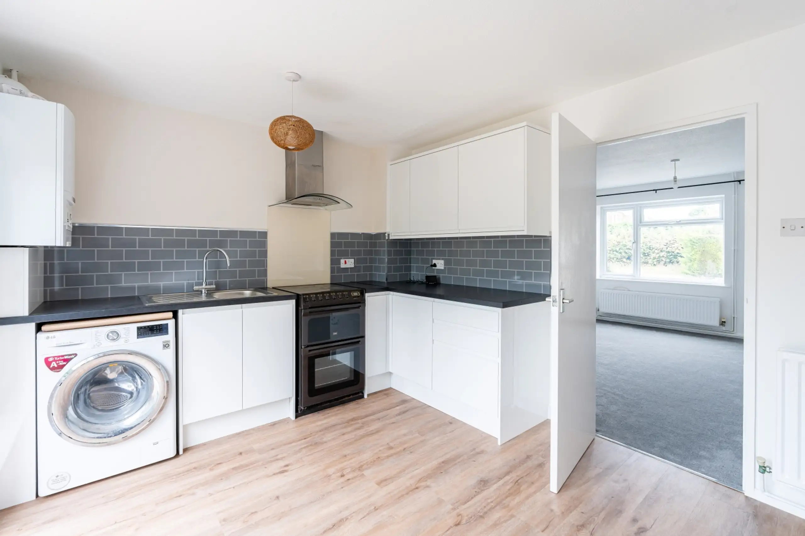 Flat Hunter Close in Oxford