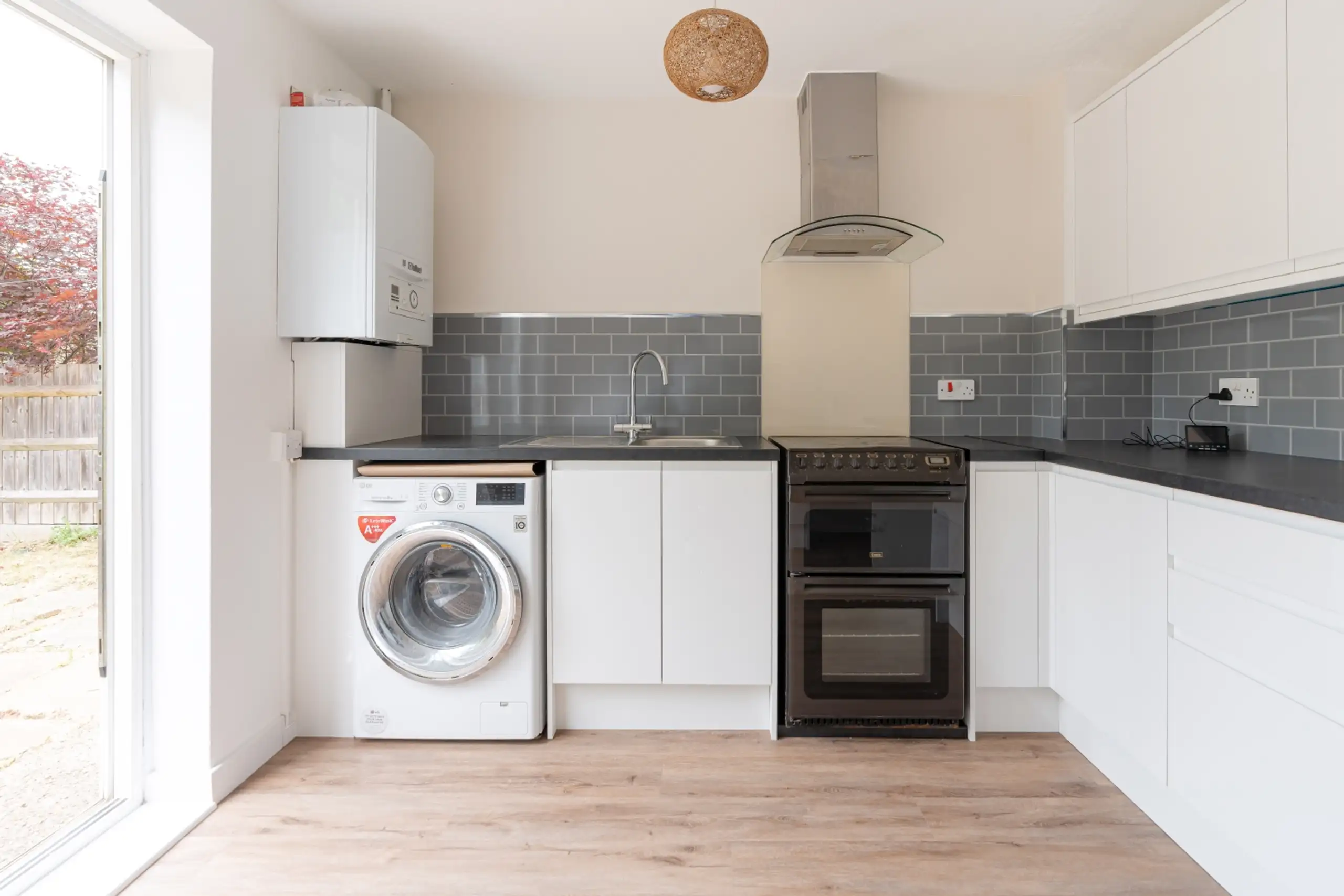 Flat Hunter Close in Oxford