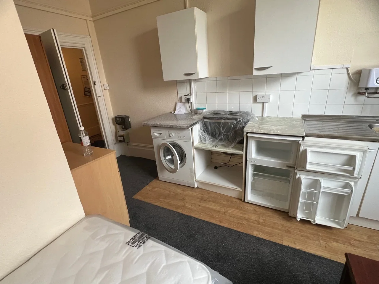 Room St. Stephen's Road in Greater London