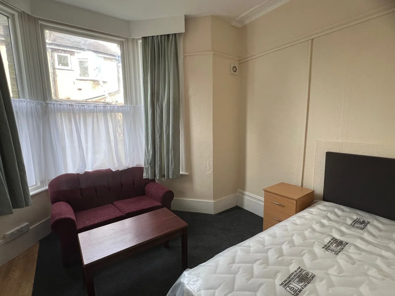 Room St. Stephen's Road in Greater London