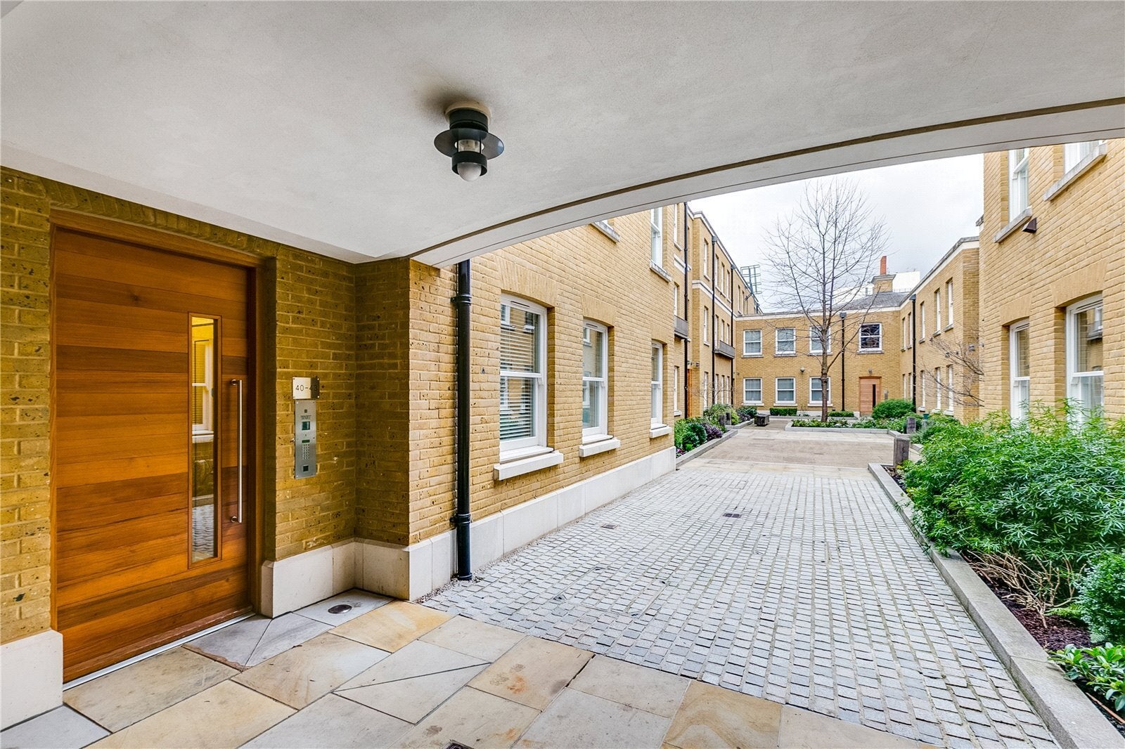 Flat Cavalry Square in Greater London