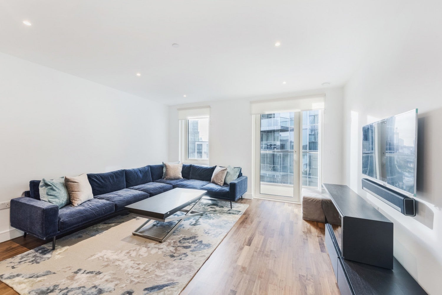 Flat York Road in Greater London
