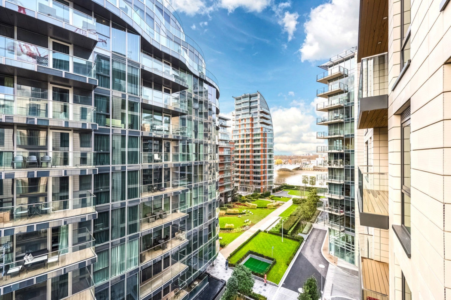 Flat York Road in Greater London