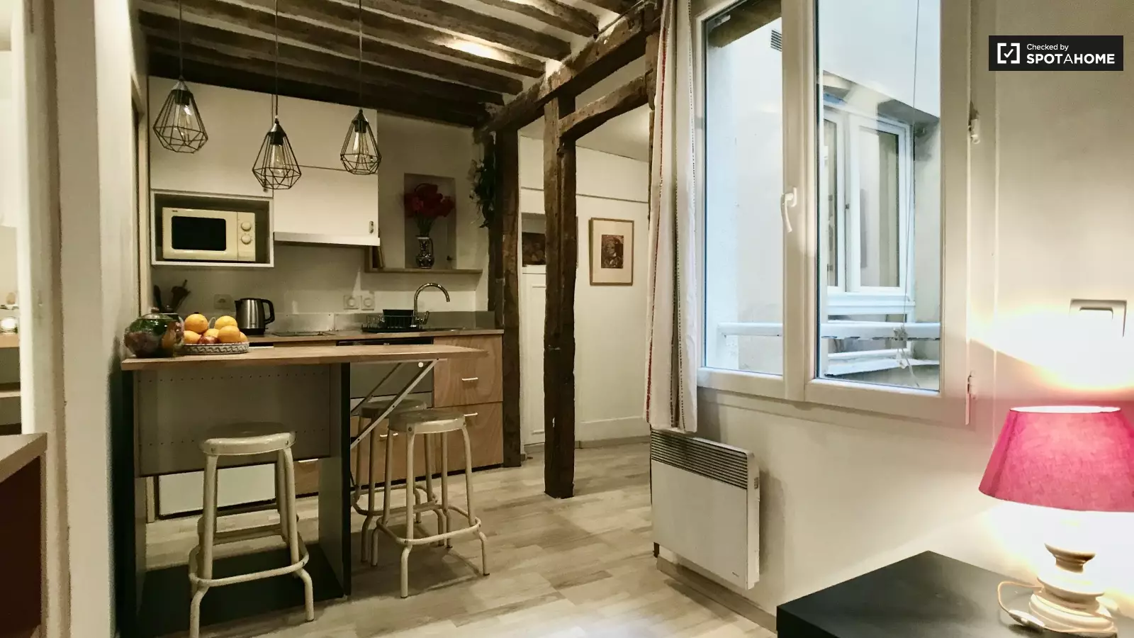 Flat Rue Montmartre in Paris