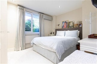 Flat North Bank in City of Westminster