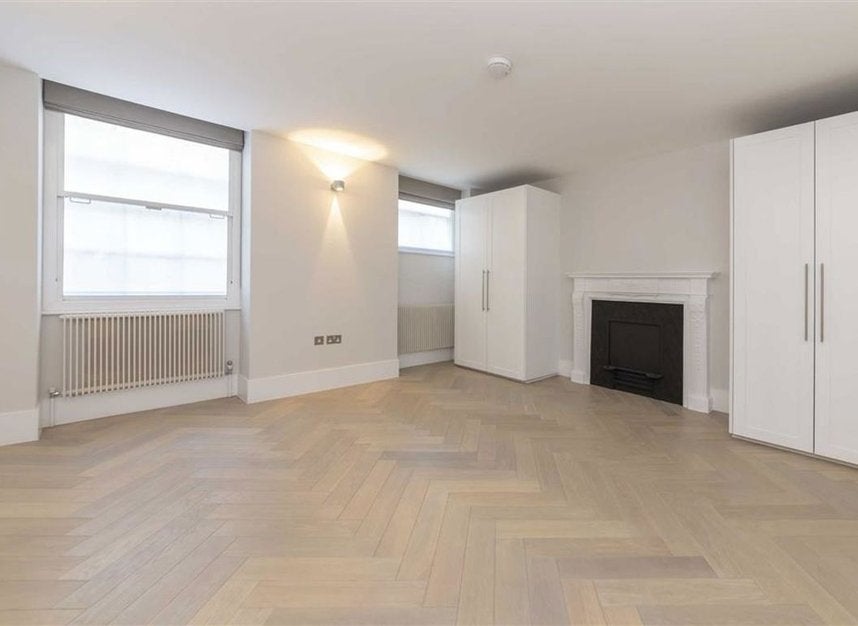 Flat Great Cumberland Place in City of Westminster