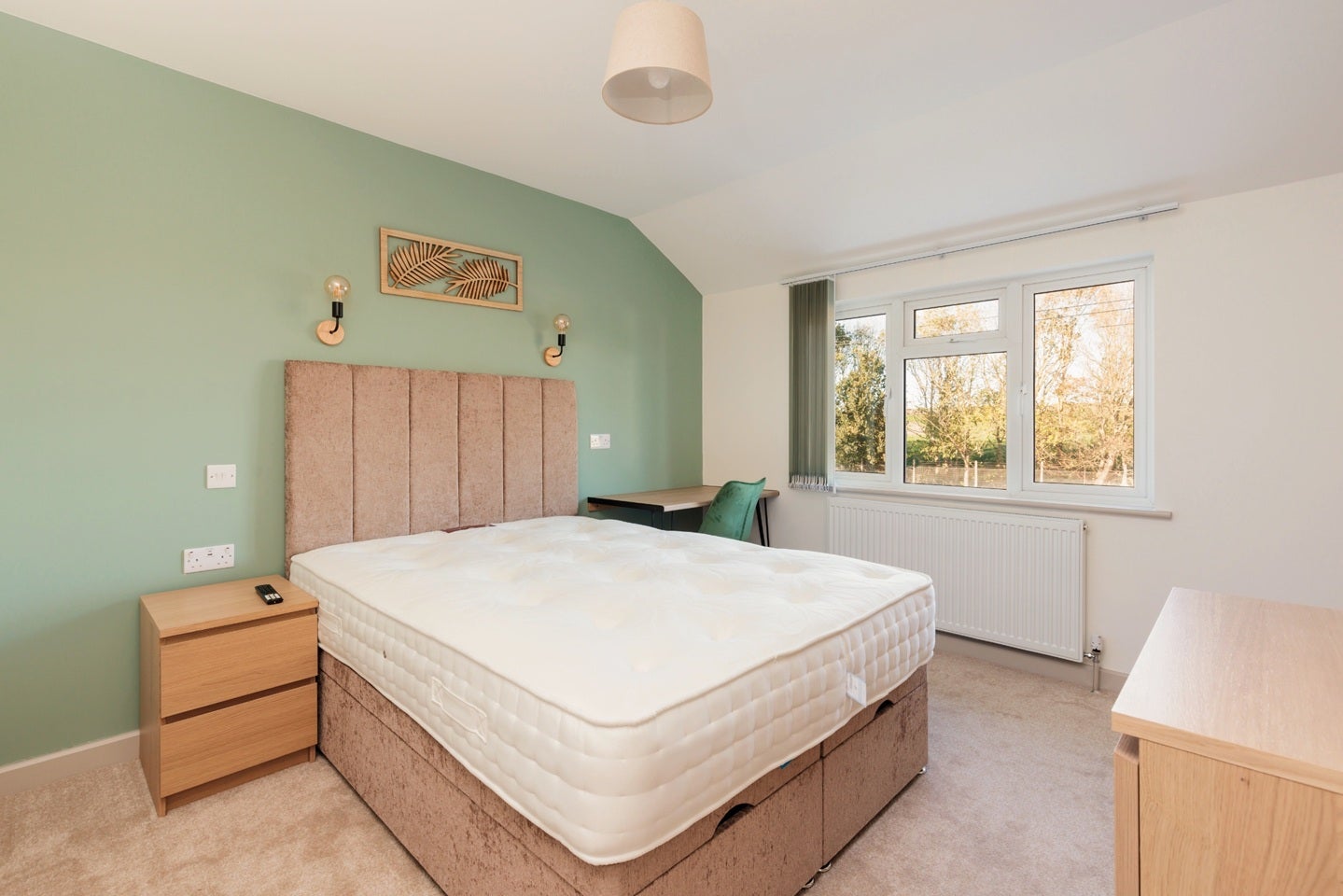 Room London Road in Dartford
