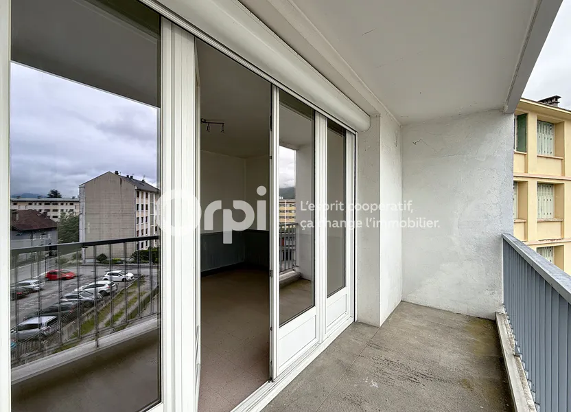 Flat Voie sur Berge in Albertville