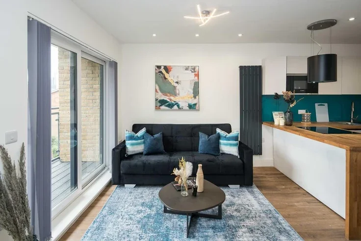 Flat Coventry Road in Greater London