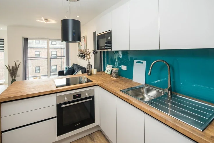 Flat Coventry Road in Greater London