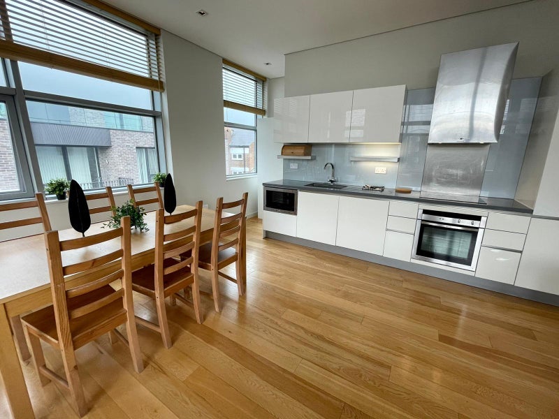 Flat Rochester Place in Greater London