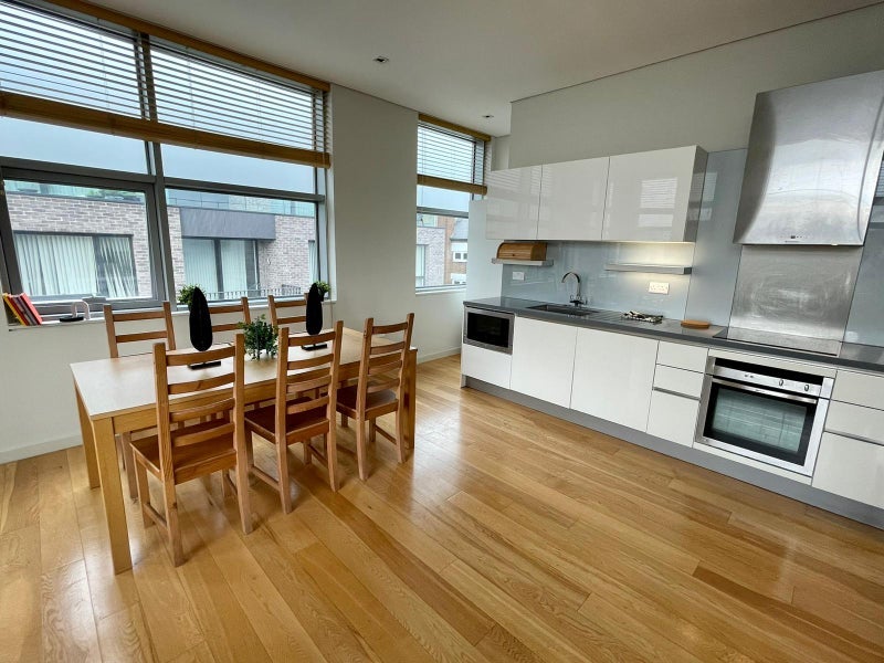 Flat Rochester Place in Greater London