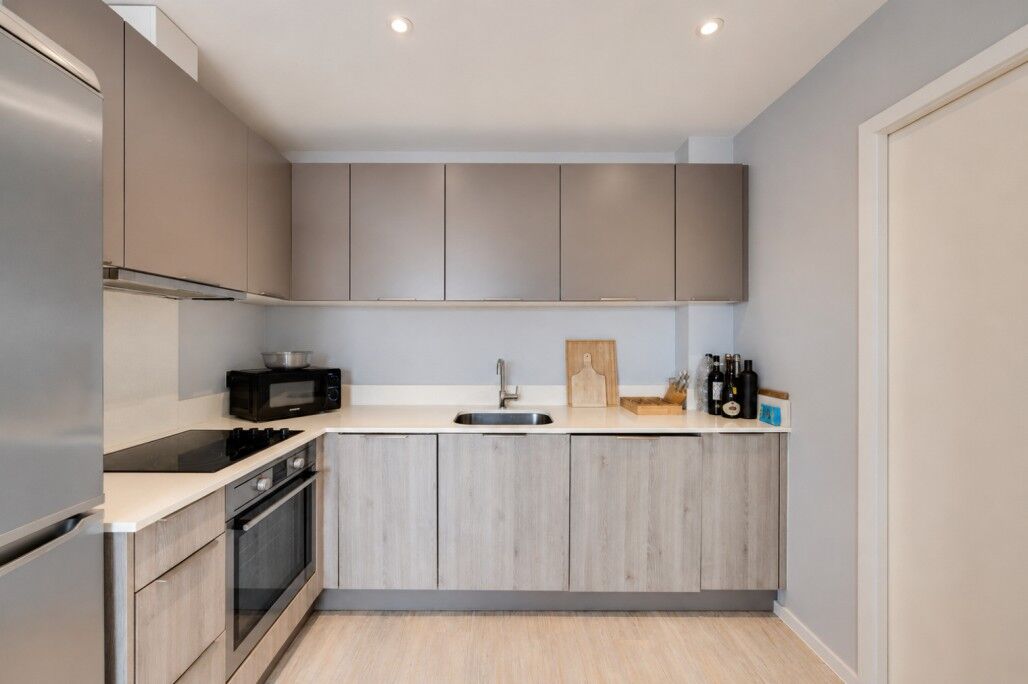 Flat Kilburn High Road in Greater London