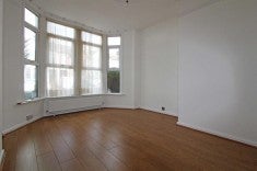 Flat Wimborne Road in Southend-on-Sea