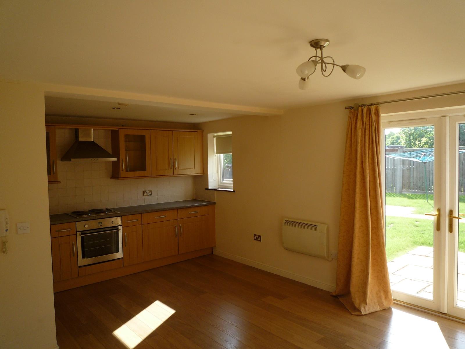 Flat Back Bentley Grove in Leeds
