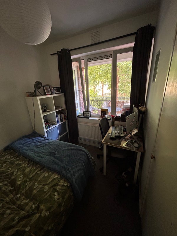 Room Gernon Road in Greater London