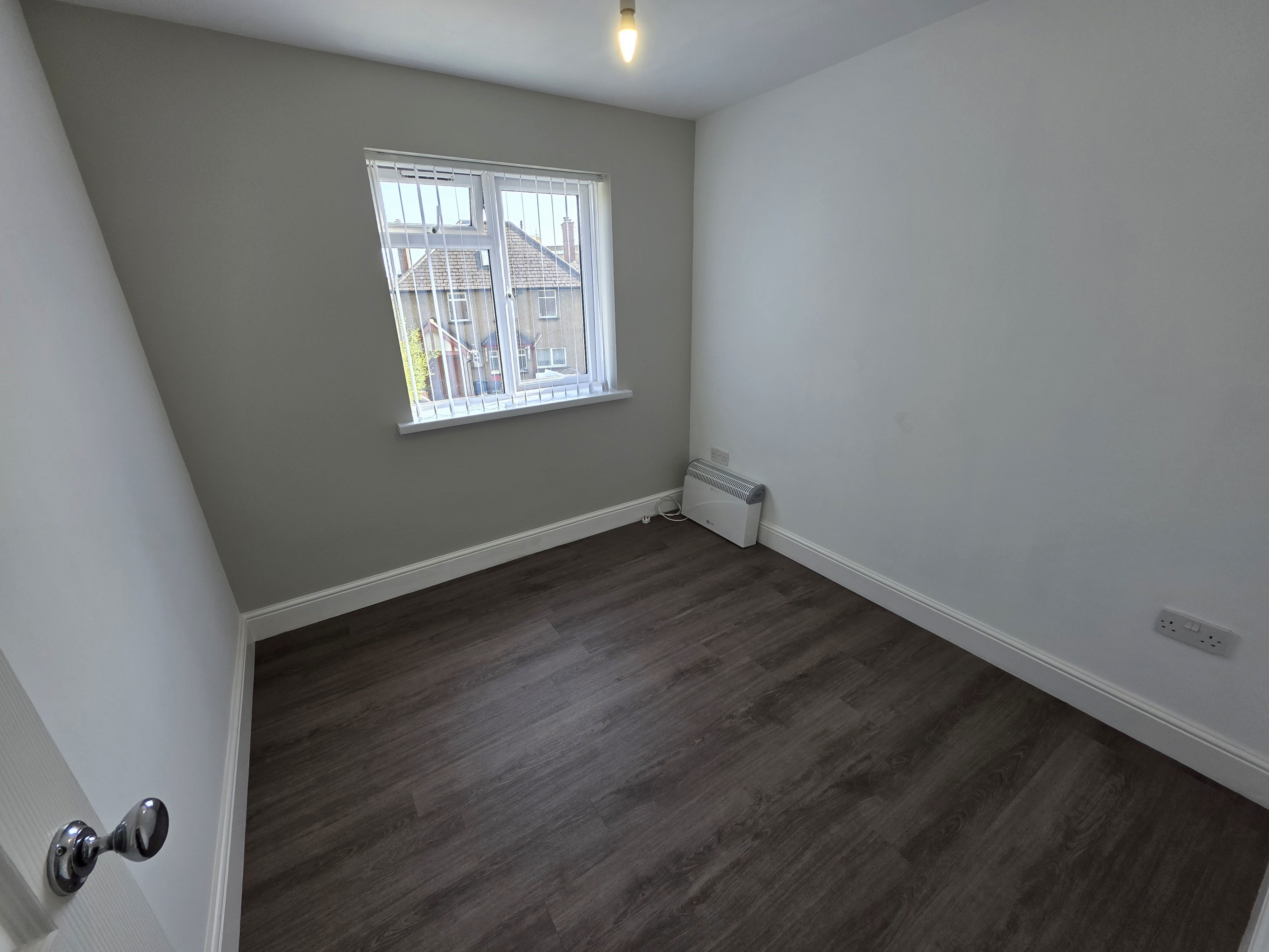 Flat Sparrow Road in Yeovil