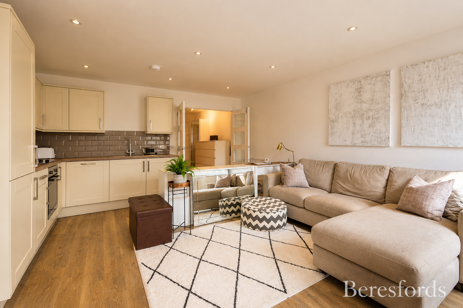 Flat Scotsfield Mews in Witham