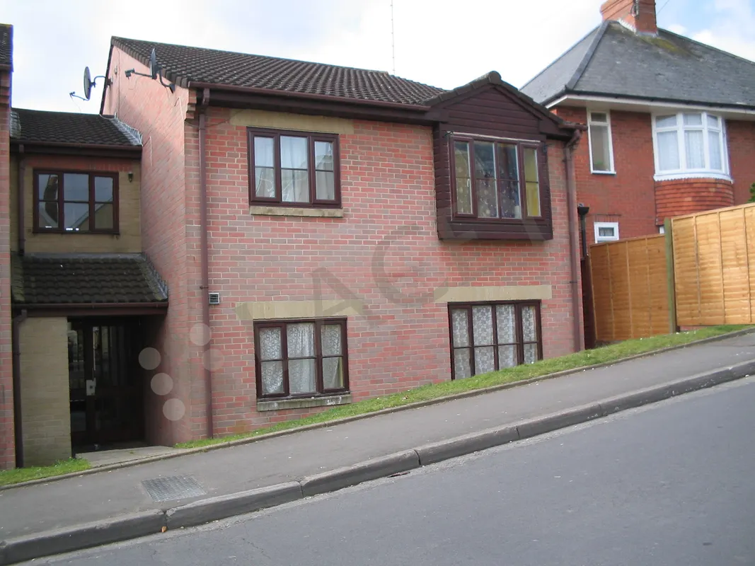 Flat Highland Court in Leeds