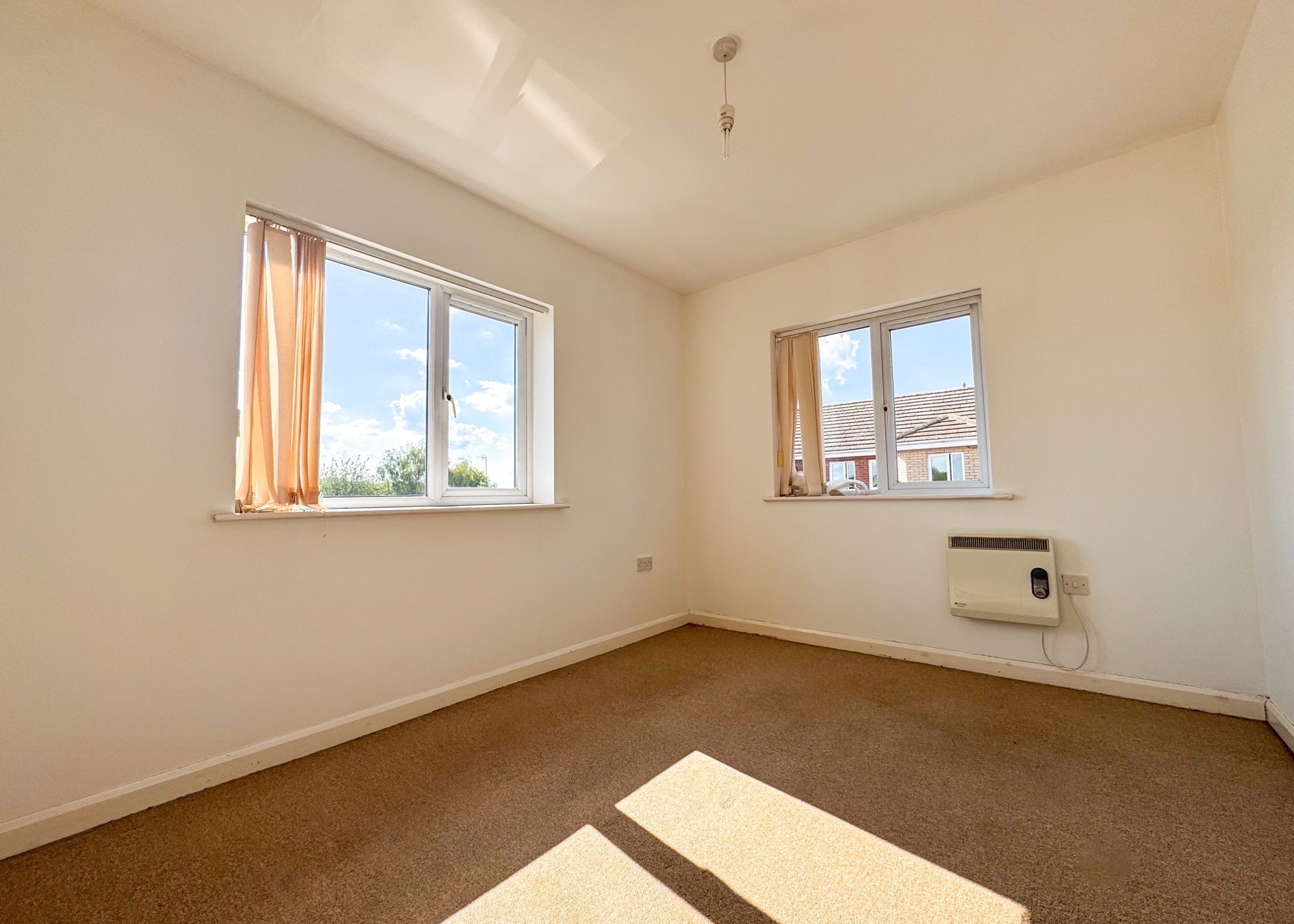 Flat Langdale Grove in Corby