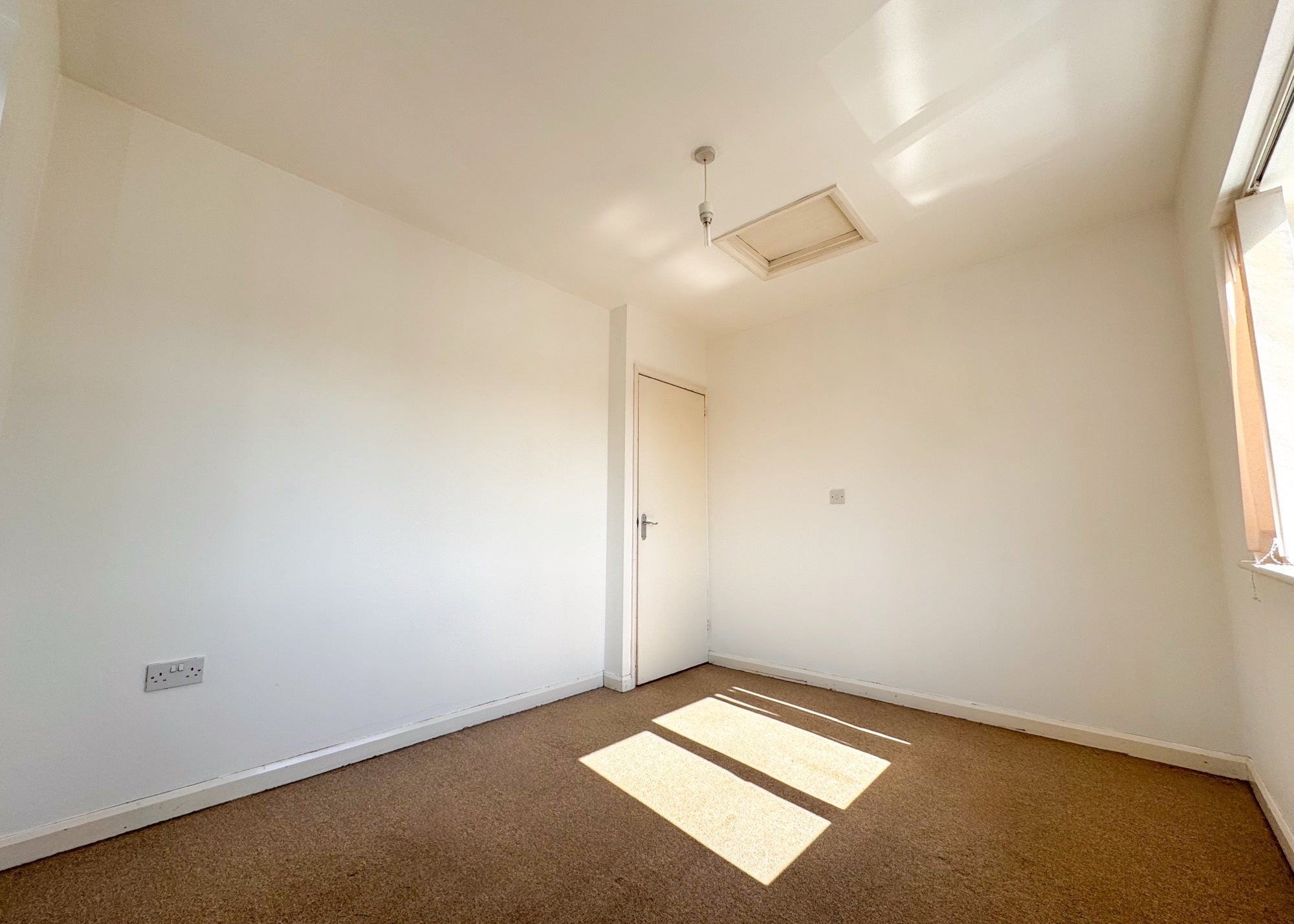 Flat Langdale Grove in Corby