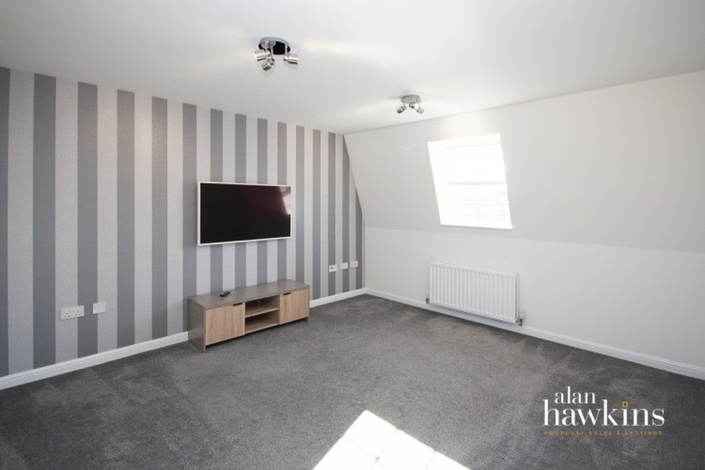Flat Willington Road in Blunsdon St Andrew