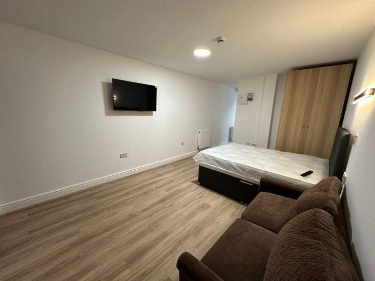 Flat Nursery Lane in Nottingham