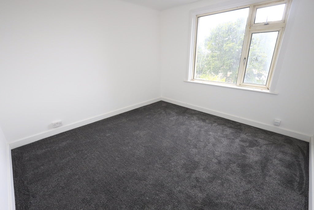 Flat Herbert Avenue in Poole
