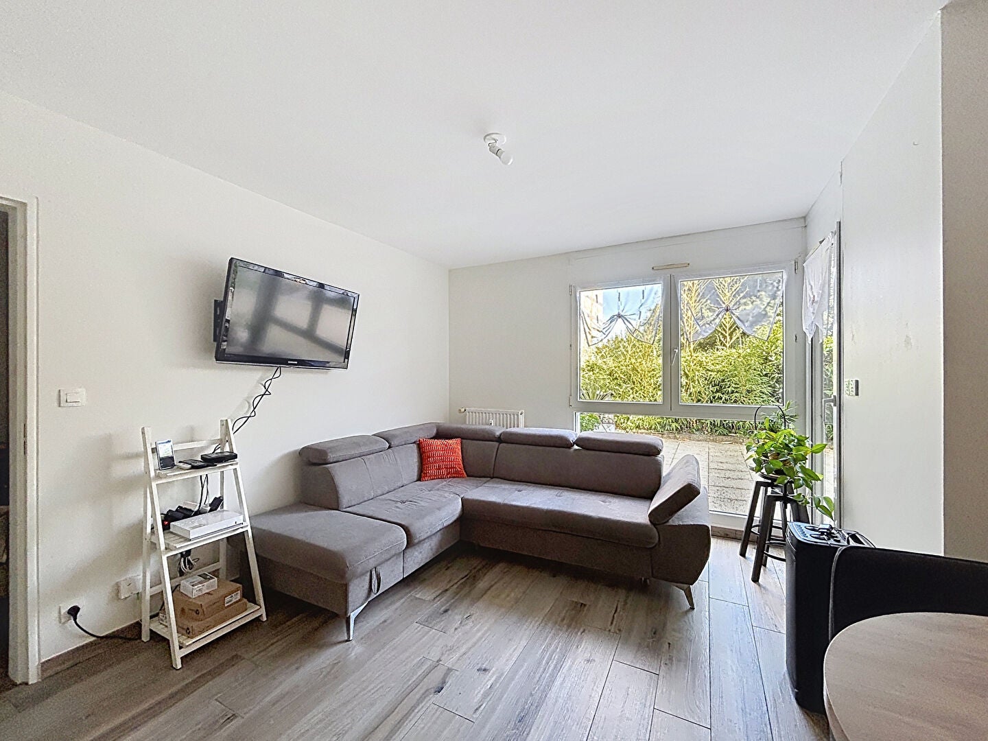 Flat Quai Monge in Angers