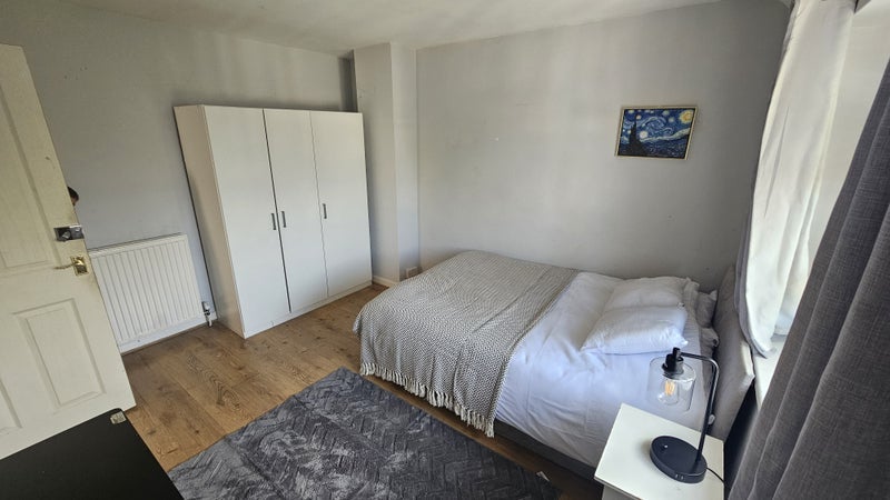 Room Woodhall Road in Chelmsford