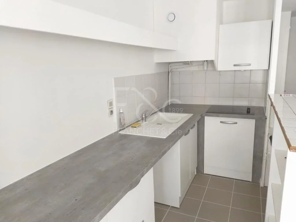 Flat Rue Auguste Comte in Lyon