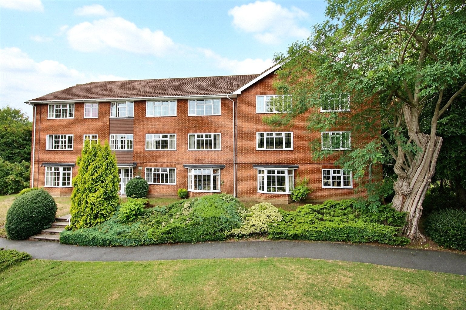 Flat Belgrave Manor in Woking