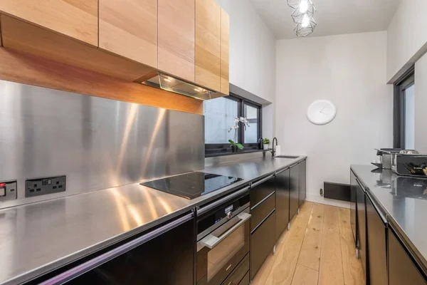 Flat Mercer Street in City of Westminster