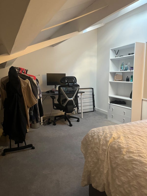 Room Tyssen Street in Greater London