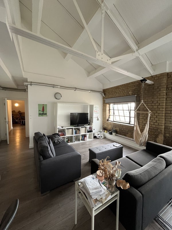 Room Tyssen Street in Greater London