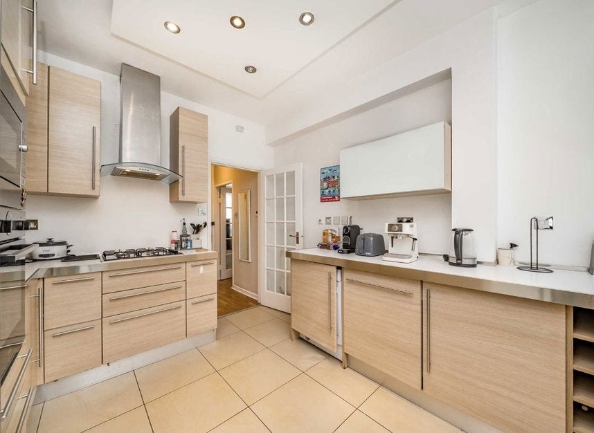 Flat Shannon Place in City of Westminster