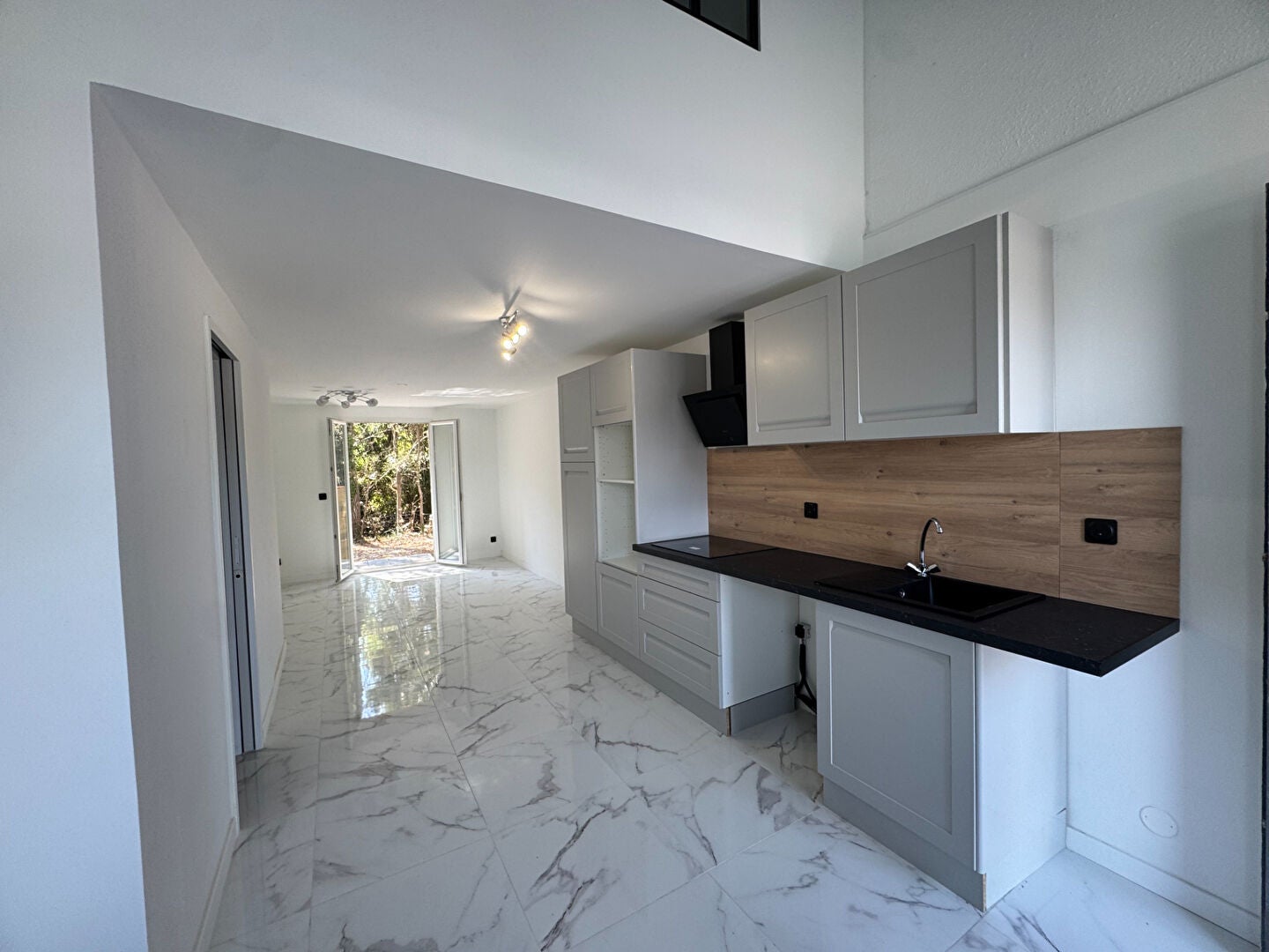 Flat Route de Gardanne in Aix-en-Provence