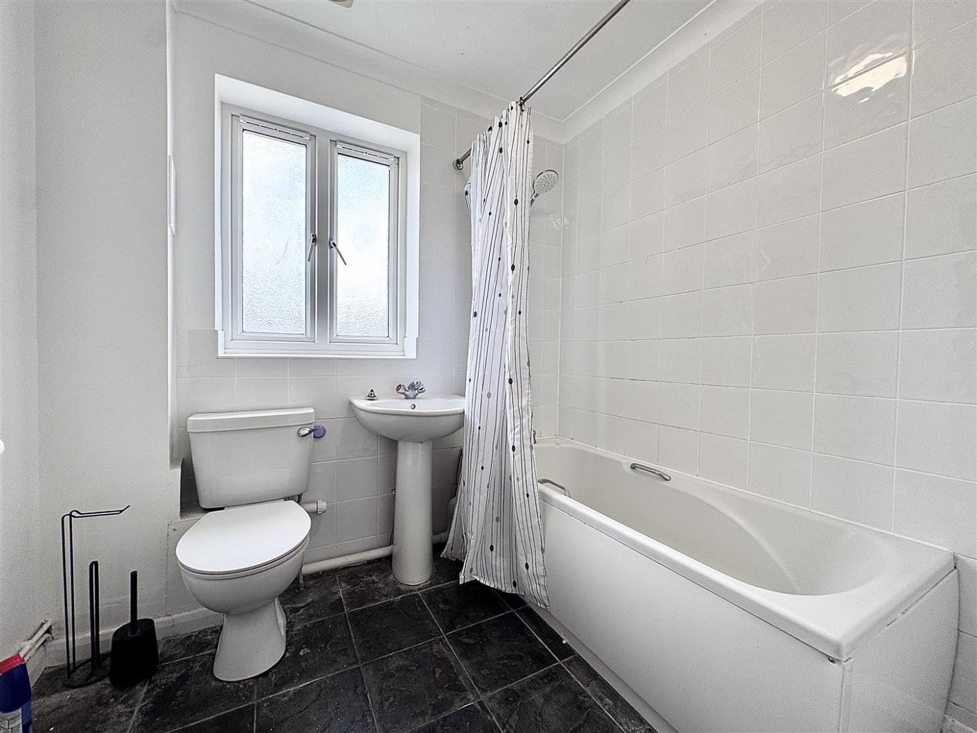 Flat Kilsmere Lane in Cheshunt
