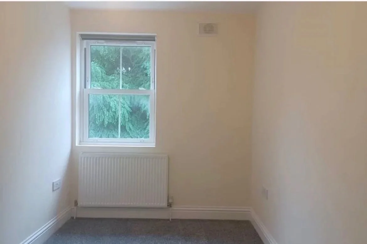 Flat Albert Road in Greater London