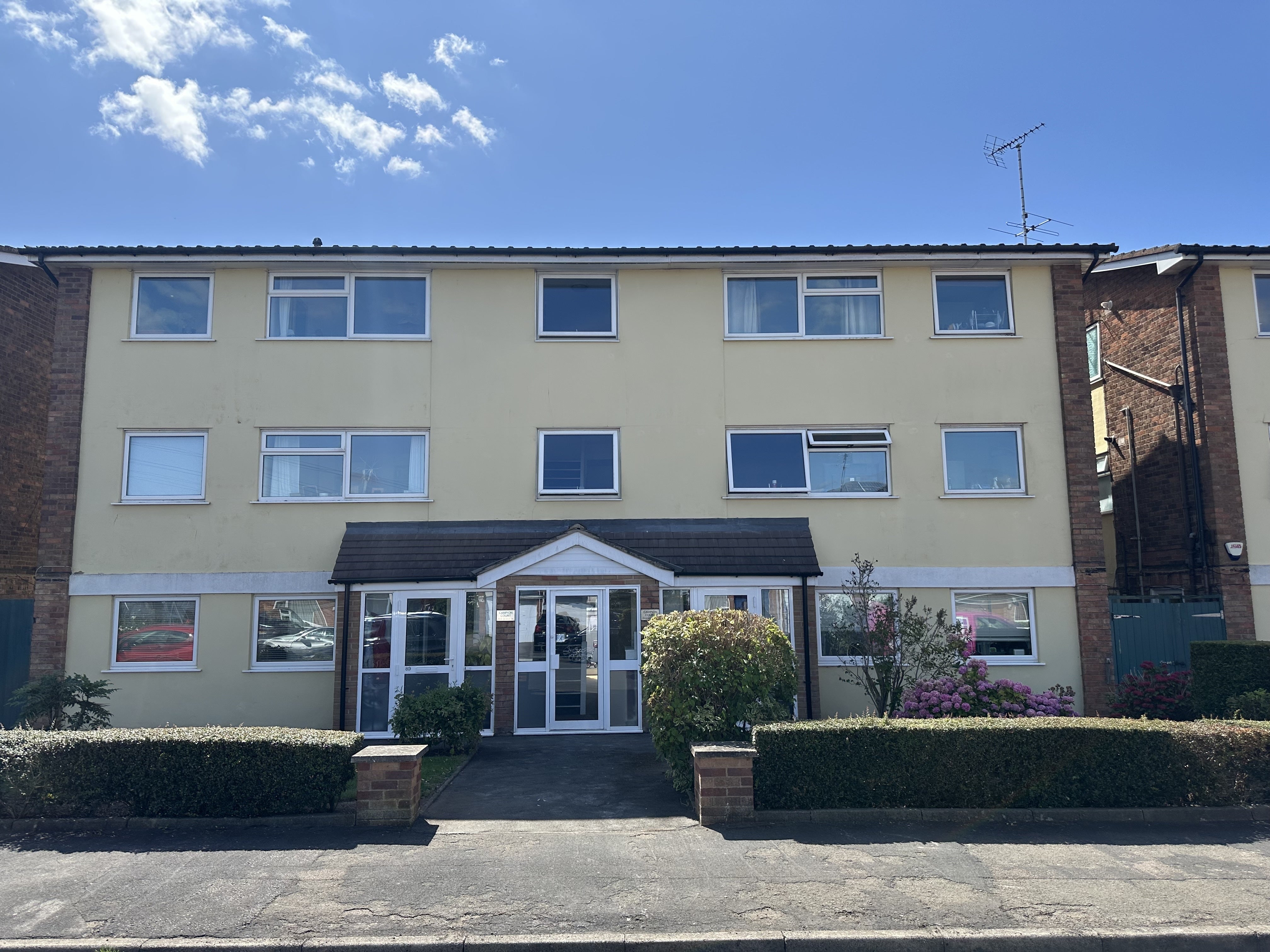 Flat Campion Road in Royal Leamington Spa